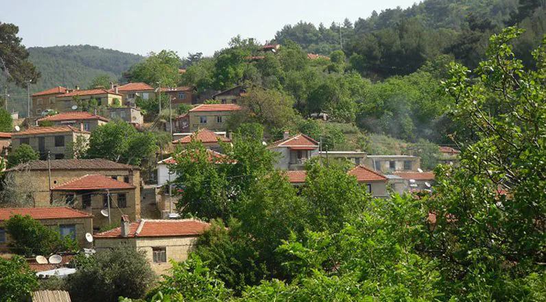 1403 1 Programlar Fark Yaratanlar Sezon 06 Bolum 03 Nusratli Koyu Dernegi 03.Jpg