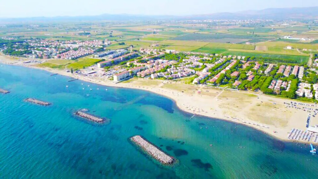 Altinova Plaji Ayvalik.jpg