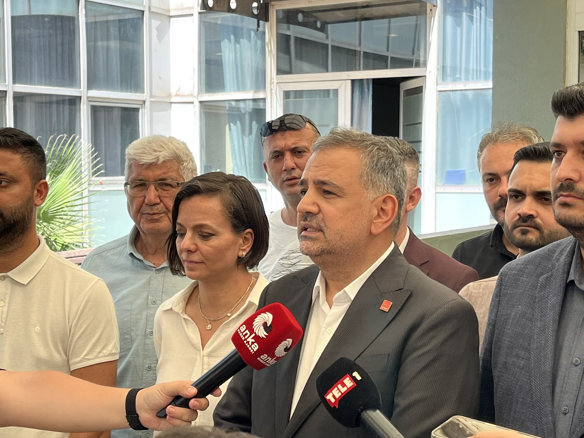 Aslanoğlu'ndan Tugay'a Tepki Chp İl Başkanı Basın Önünde Eleştirilemez (2)