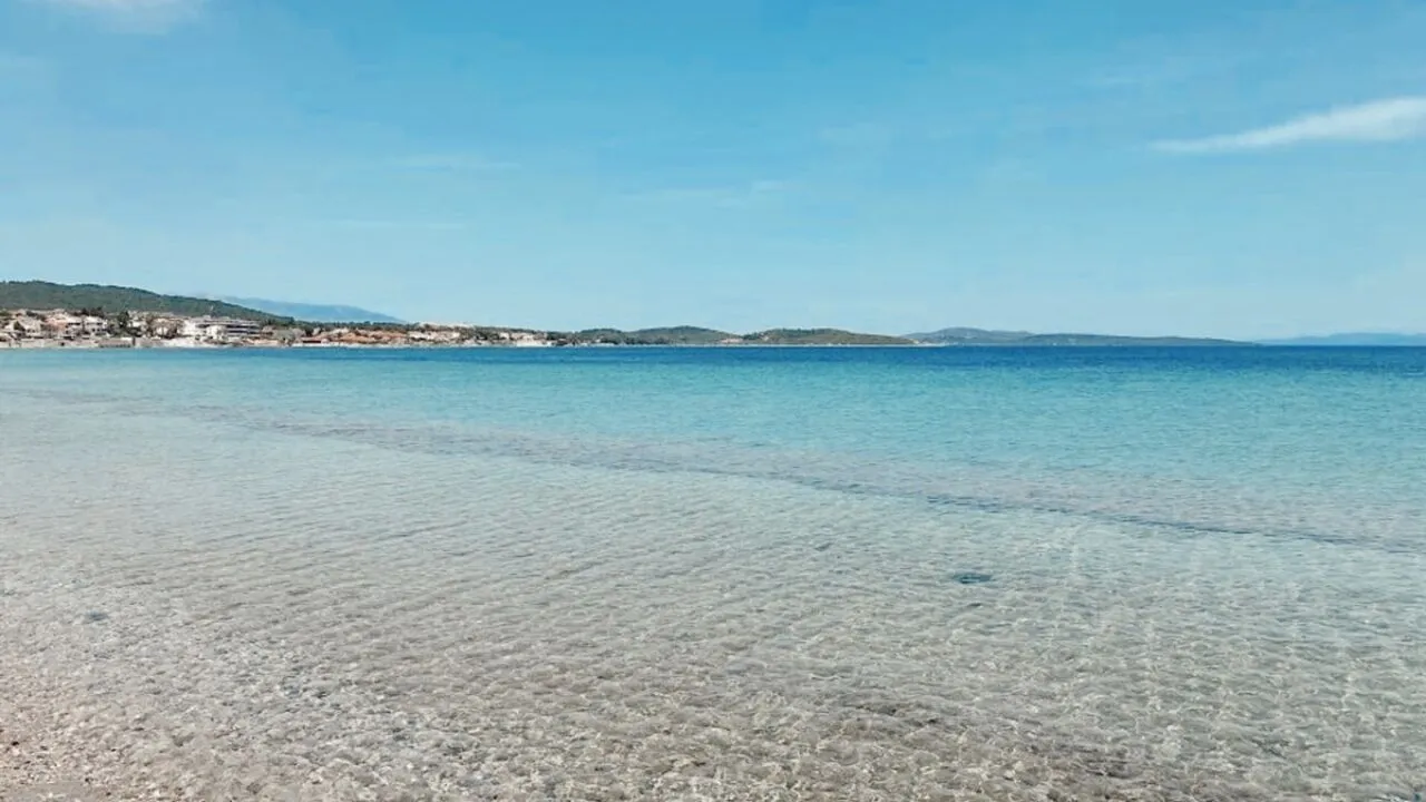 Izmire Yarim Saat Uzakliktaki Kum Plaj Urla Kalabak Halk Plajina Eshot Ile Nasil Gidilir 1