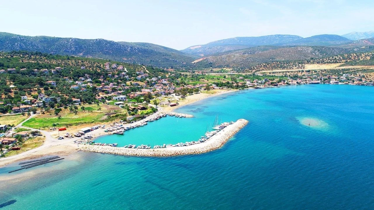 Izmire Yarim Saat Uzakliktaki Kum Plaj Urla Kalabak Halk Plajina Eshot Ile Nasil Gidilir 2-1