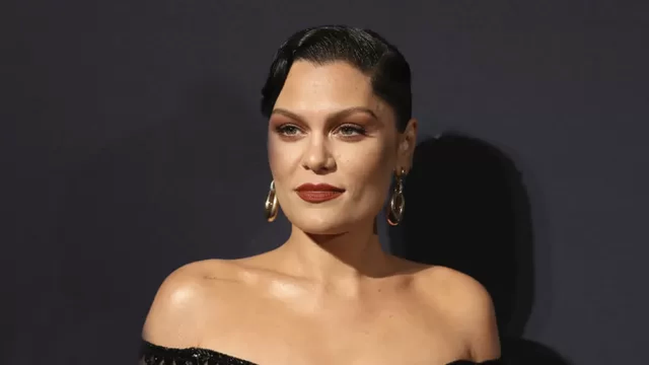 Jessie J-1