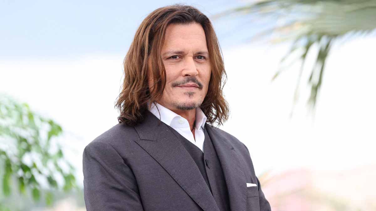 Johnny Depp Onur Odulu Alacak