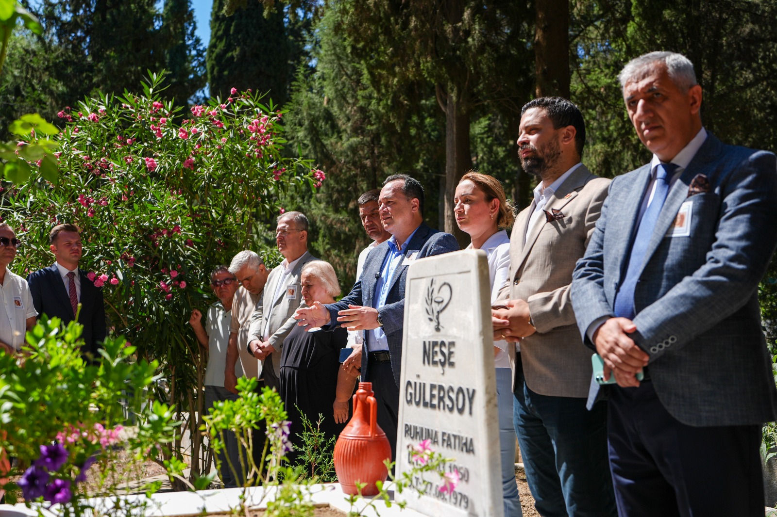 Neşe Gülersoy Ve Mete Erdem Mezarları Başında Anıldı (6)