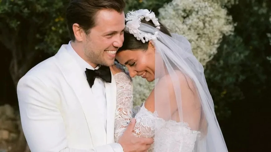 Tolga Sarıtaş Zeynep Mayruk