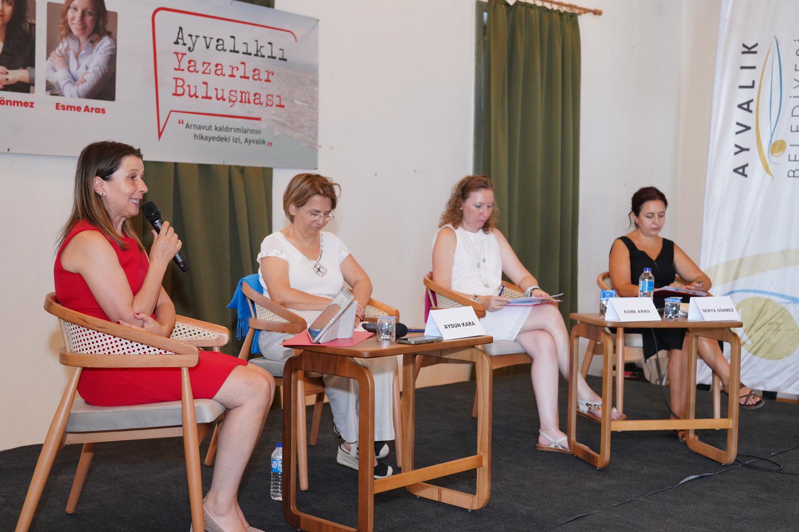 Ayvalıklı Yazarlar “Arnavut Kaldırımlarının Hikâyedeki İzi” Söyleşisinde Buluştu (10)