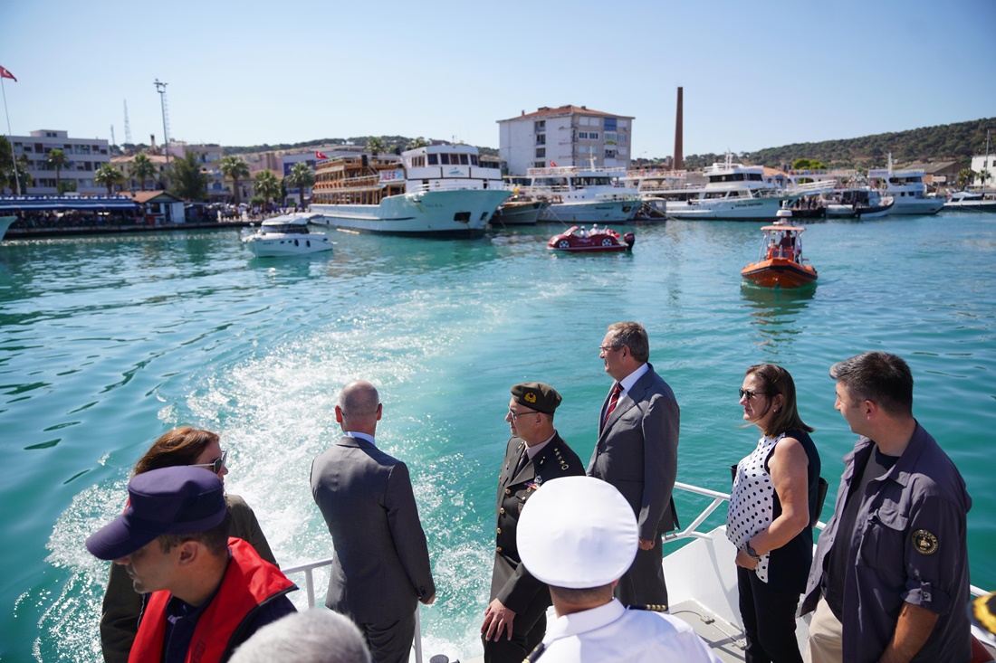 Ayvalık’ta 99. Denizcilik Ve Kabotaj Bayramı Coşkuyla Kutlandı (6)