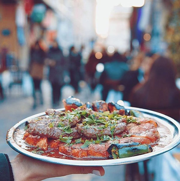 Doyuran Manisa Kebap