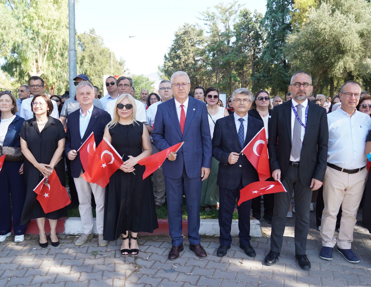 ++Ege Üniversitesi 15 Temmuzda Bir Kez Daha Tek Yürek Oldu (10)-1