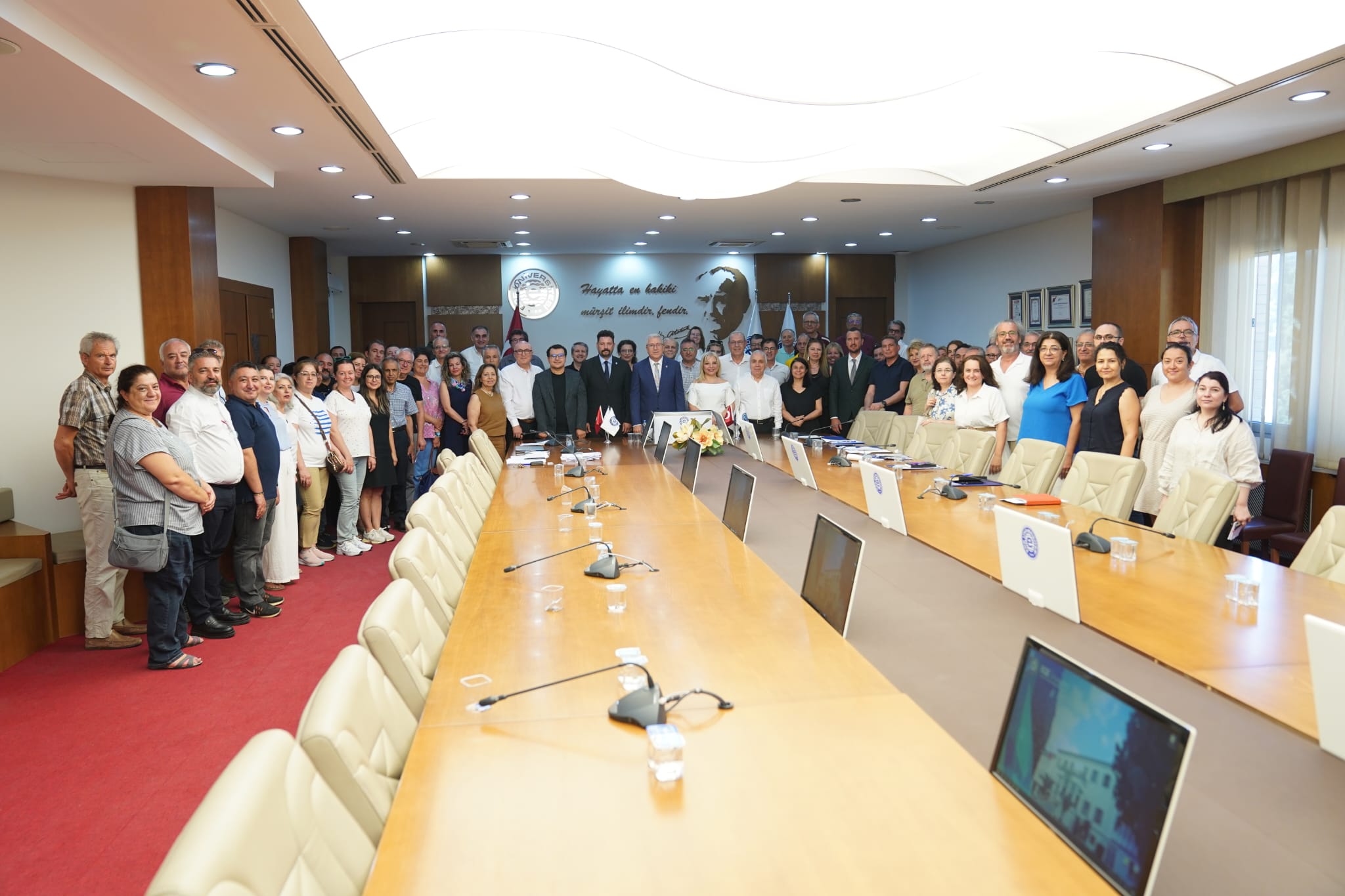 +++++Ege Üniversitesinde Yeni Akademik Yıl Hedefleri Ortak Akılla Belirleniyor (55)