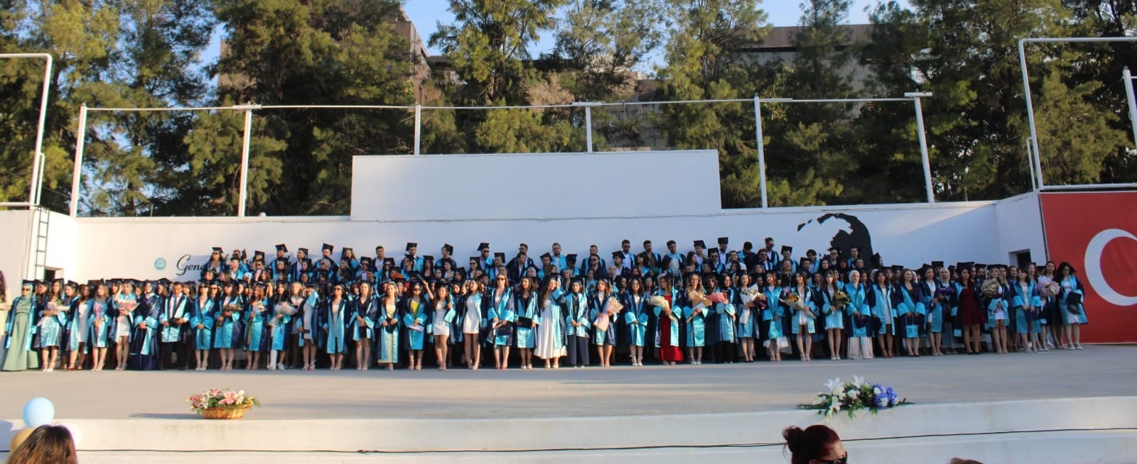 ++Eü Hemşi̇reli̇k Fakültesi̇ Mezuni̇yet 2025 (6) (1)