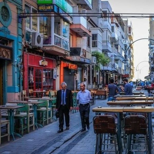 Gazi Kadinlar Sokagi