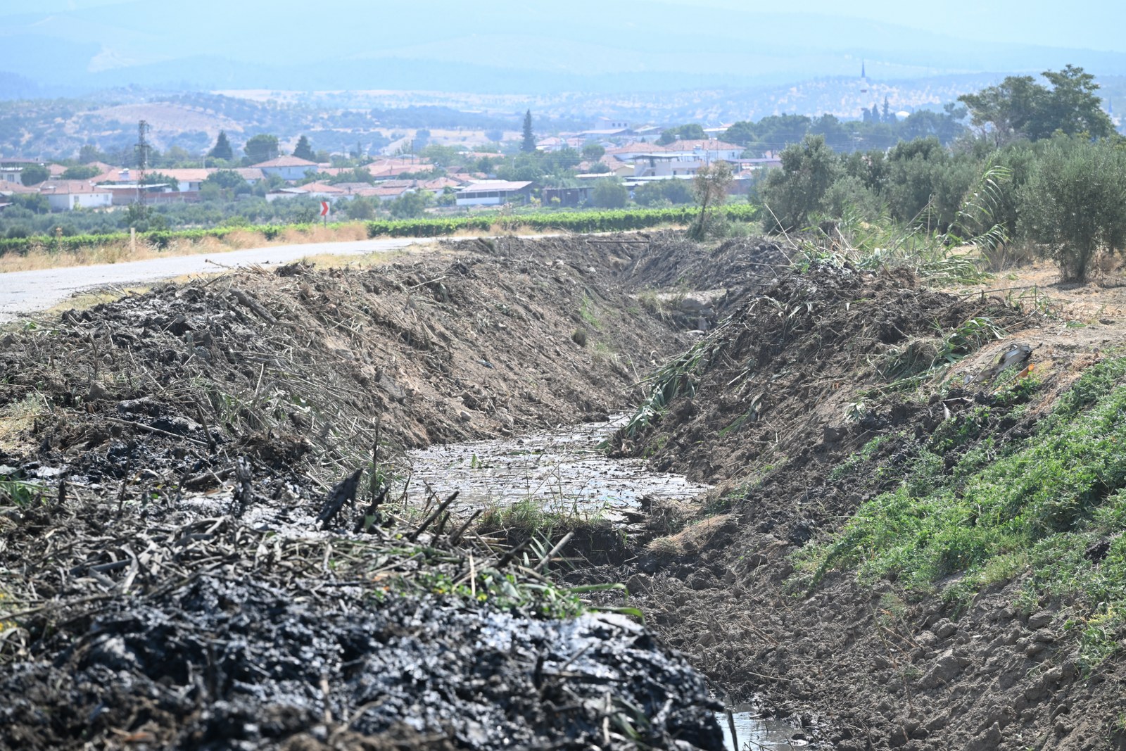 Gümülceli’de Dere Temizliğiyle Yangın Ve Taşkın Riskine Karşı Önlem (5)