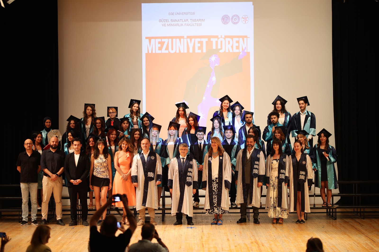++Güzelsanatlarfakültesi2025Mezuniyet (12)