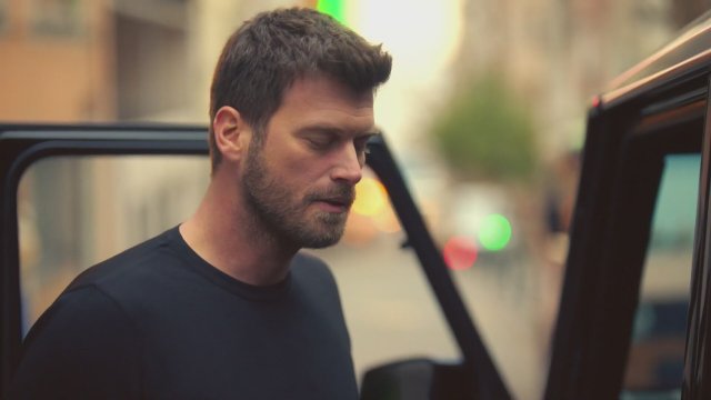 Kıvanç Tatlıtuğ-1