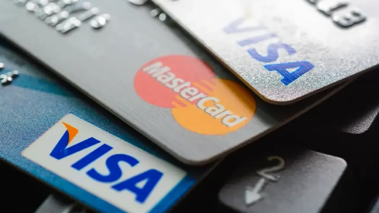 Kredi Karti Borclarinda Alarm Ta