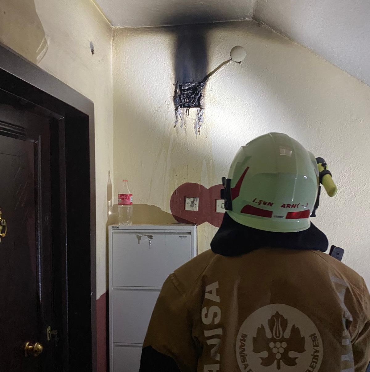 Manisa İtfaiyesi’nden Aşırı Sıcaklarda Elektrikli Aletlere Dikkat Uyarısı (3)-1
