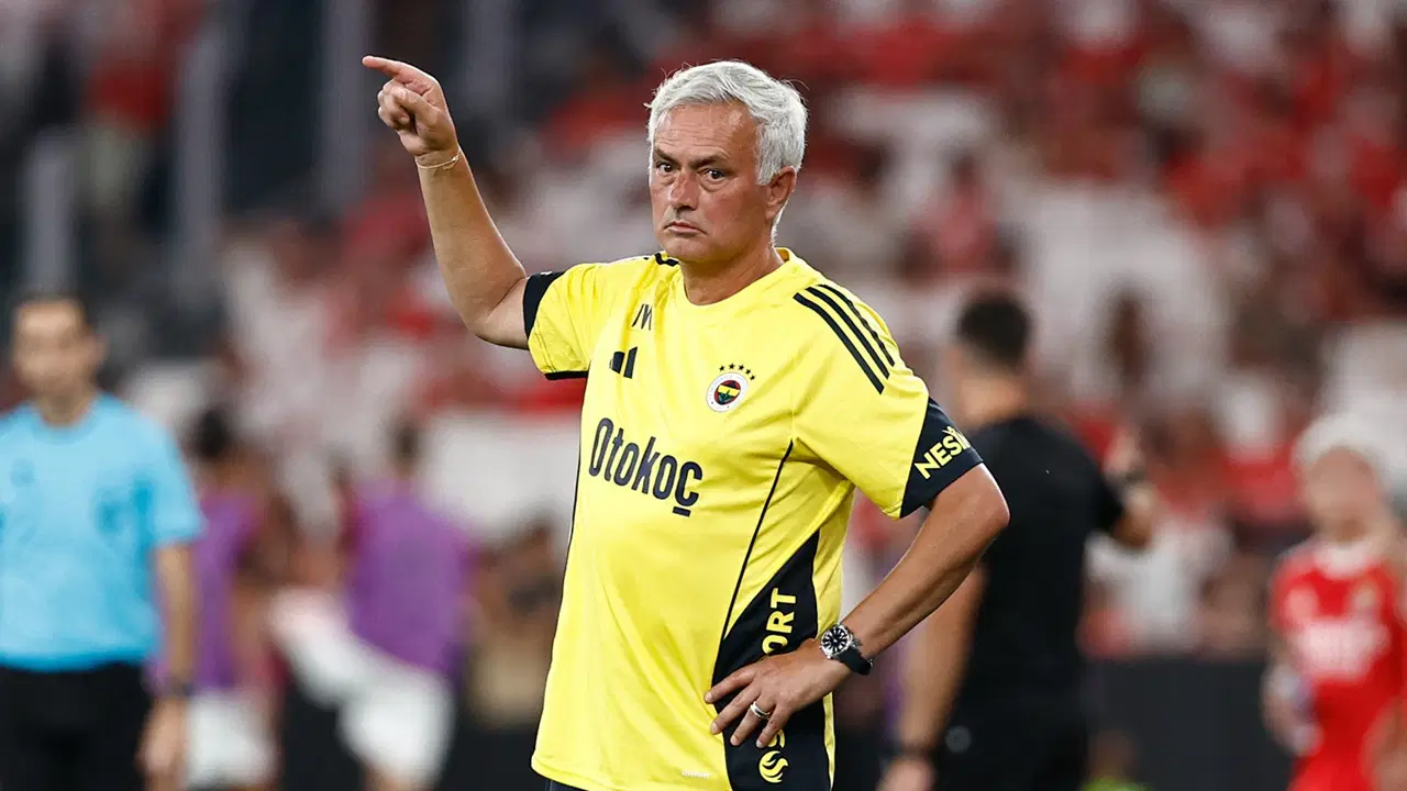 Mourinho Istedi, Fenerbahçe Yıldız Kanatla Işi Bitirdi!