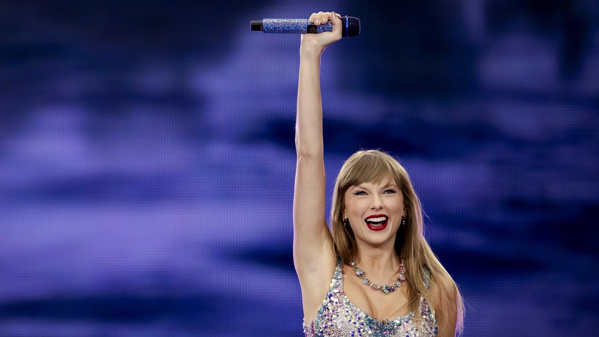 Taylor Swift-2