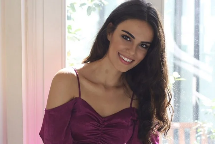 özgü kaya-1