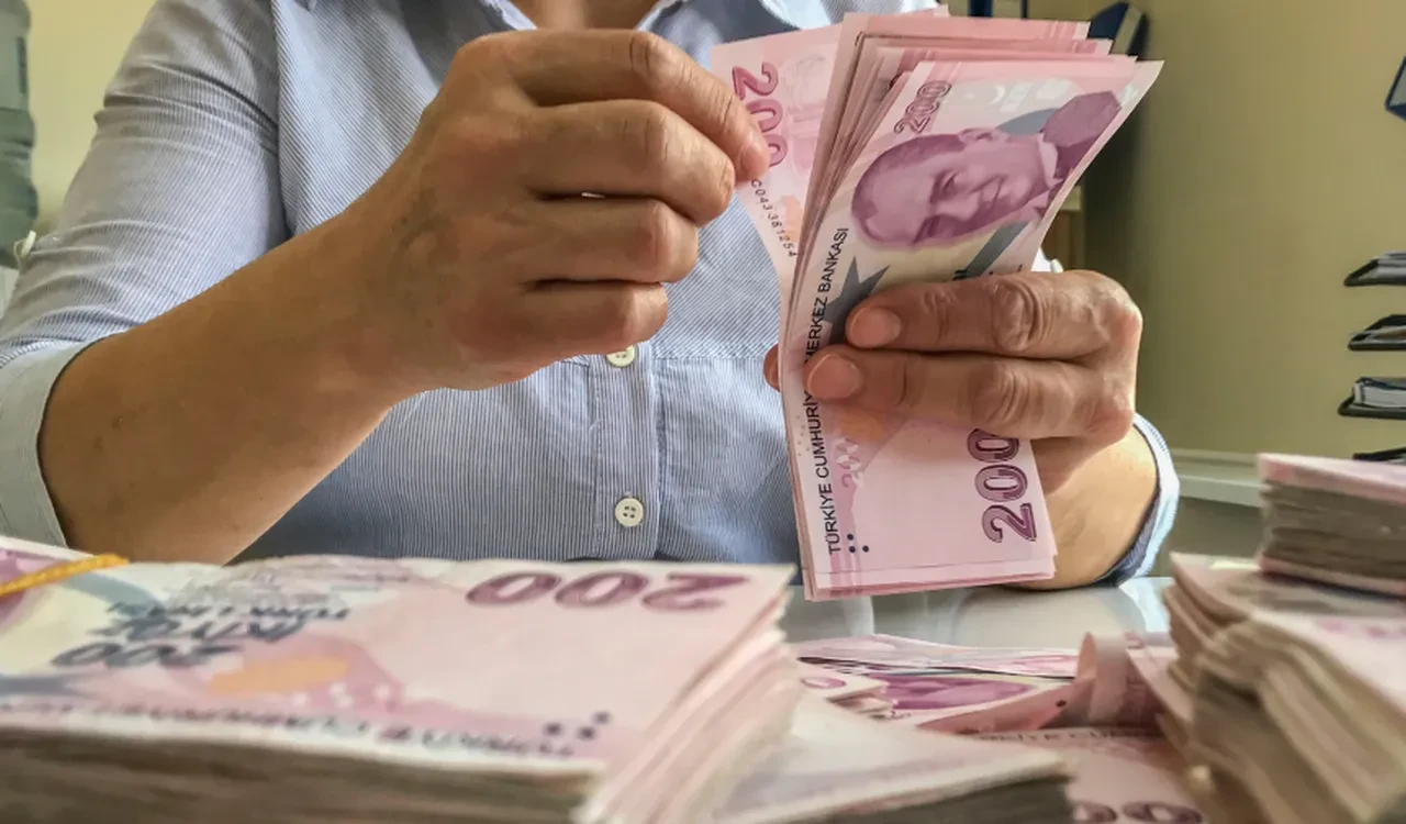 Asgari Ücrette Yeni Teklif 'Ocak Beklenmeden Zam Yapılsın'