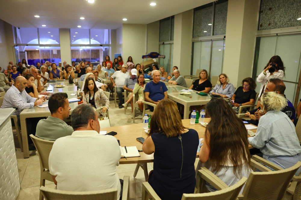 Baskan Denizli Boyalıkta Vatandaşlarla Buluştu1