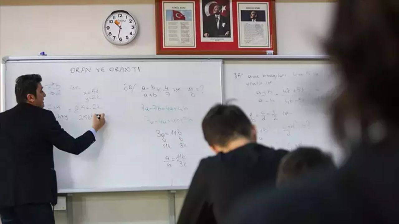 Basogretmenlik 20 Yil Hesabi Nasil Yapilir 20 Yili Dolduran Sinava Girmeden Basogretmen Unvani Alacak 1735195902957