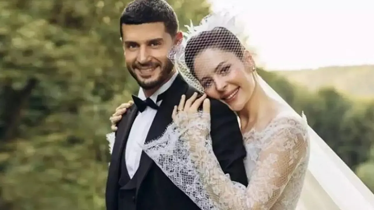 Berk Oktay Cocugu Var Mi Esi H 638E07