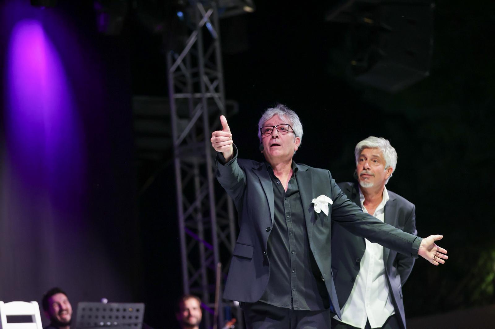 Buca Zeki& Metin Amfi Tiyatro'ya Coşku Dolu Açılış 06