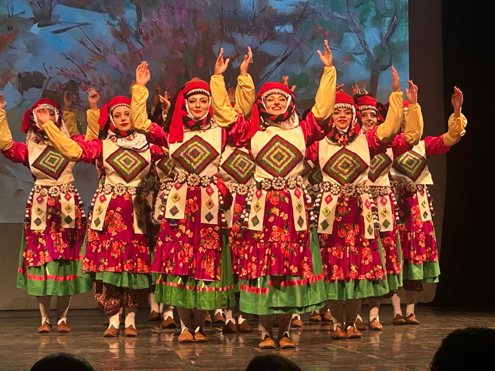 ++Ege Üniversitesi Devlet Türk Musikisi Konservatuarından “Uca Dağlar” Turnesi (5)