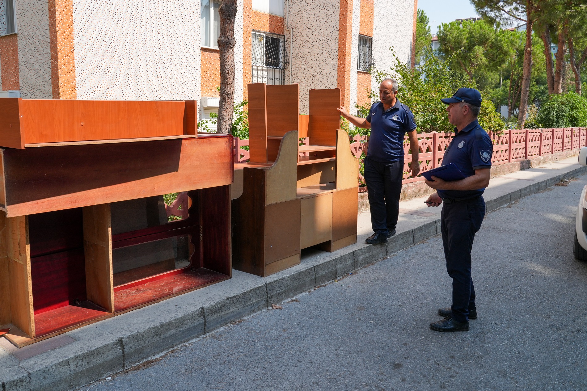 Gaziemir Belediyesi’nden Kaçak Moloz Dökenlere 514 Bin 545 Lira Para Cezası (3)