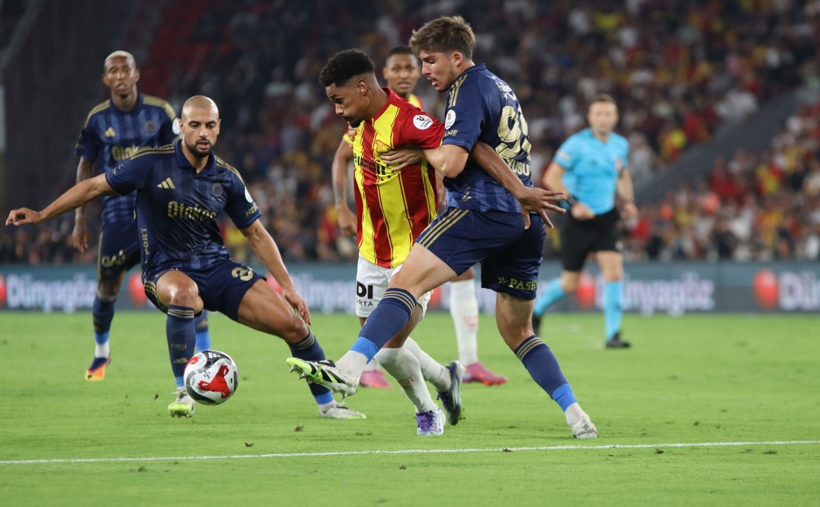 İzmir’de Nefes Kesen Maç! Göztepe Fenerbahçe Golsüz Bitti