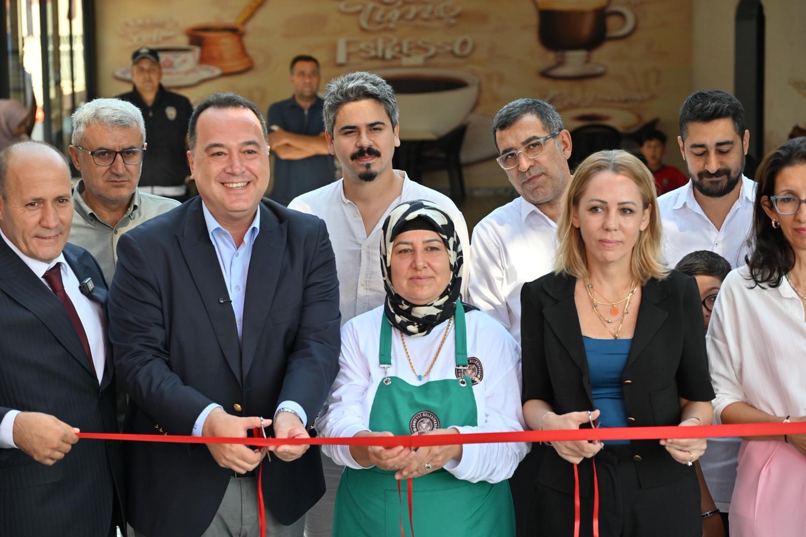 Ahmetli’ye Yeni Sosyal Tesis Ferdi Zeyrek Parkı Açıldı (3)
