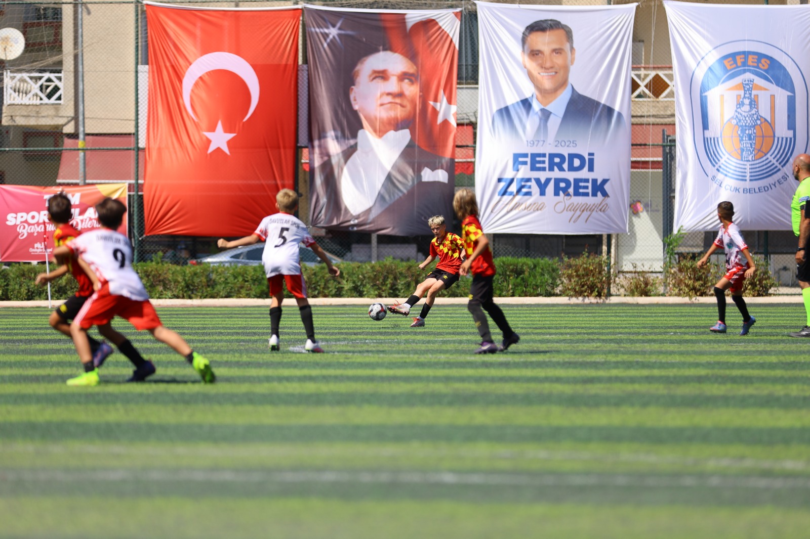 Ferdi Zeyrek Efes Selçuk Futbol Müsabakaları (5)