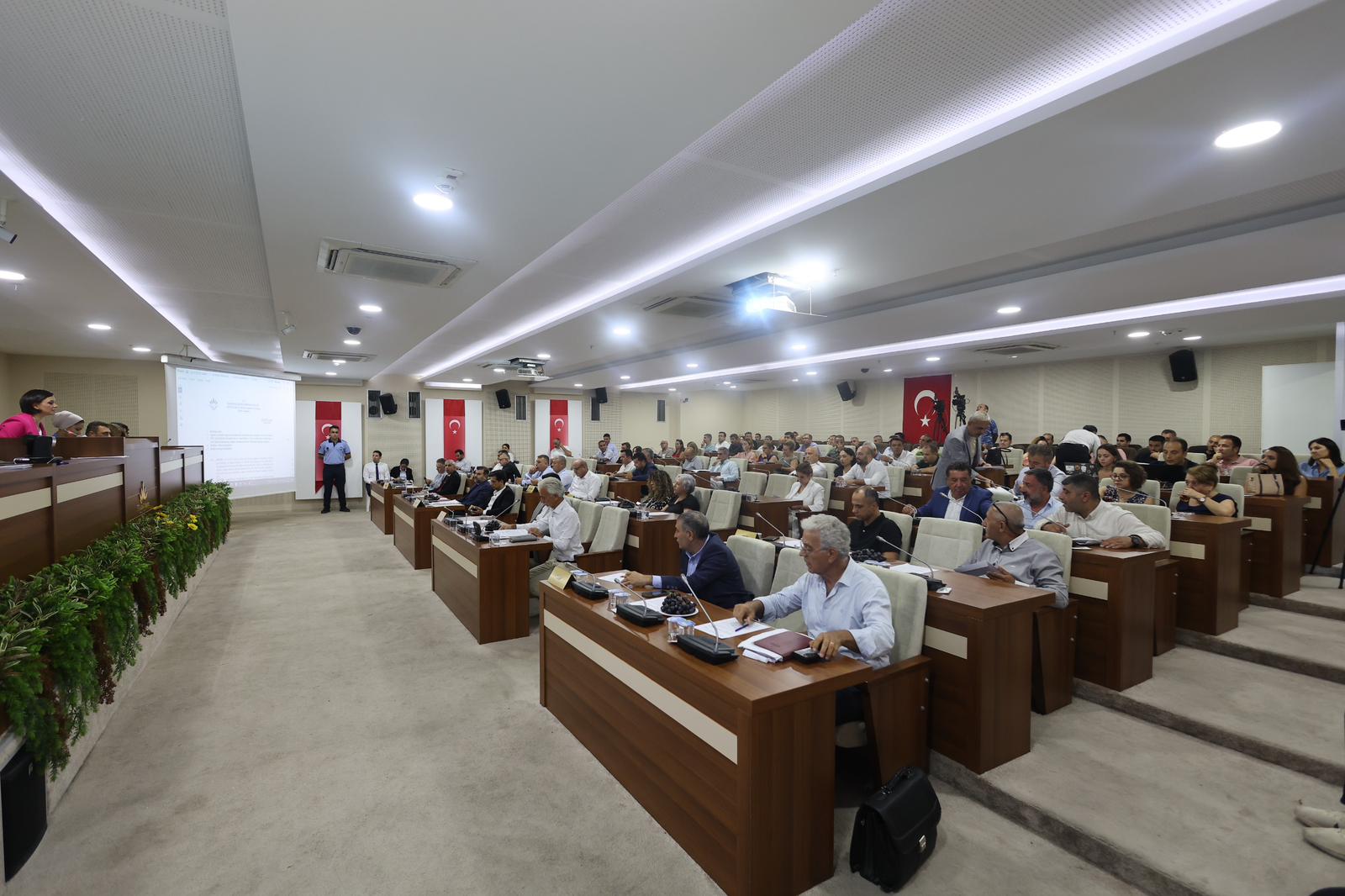 Karabağlar Belediyesi Eylül Ayı Meclisi (2)