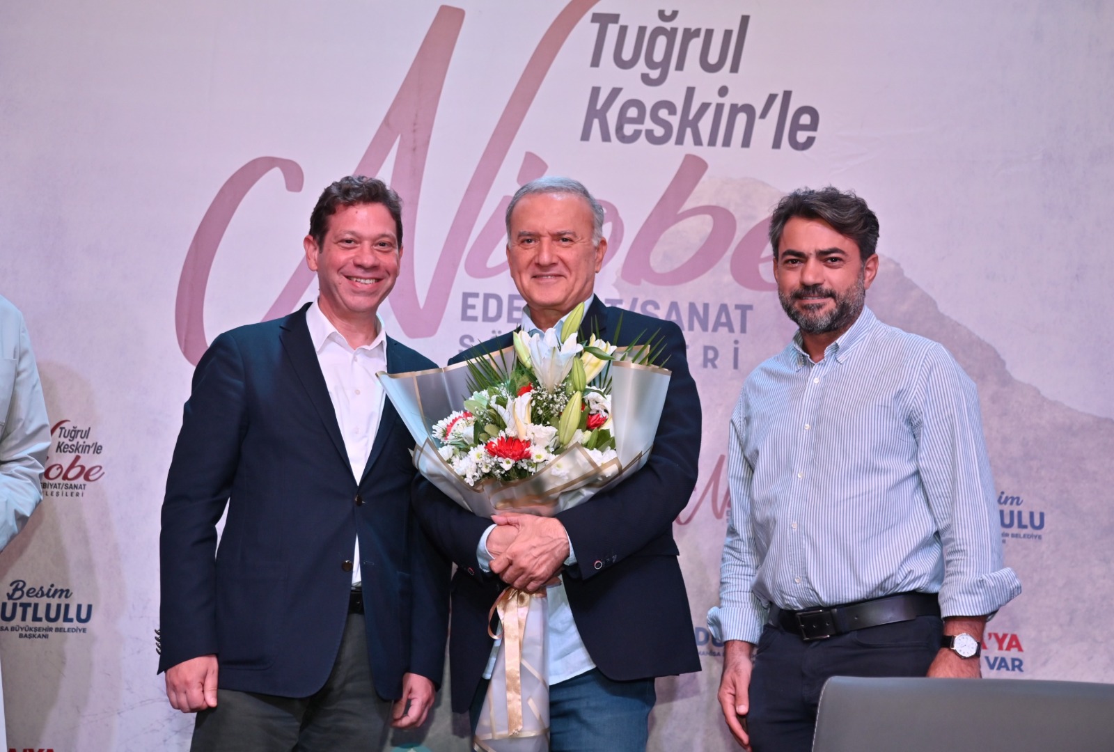 Murathan Mungan Manisa’da Sanatseverlerle Buluştu (4)