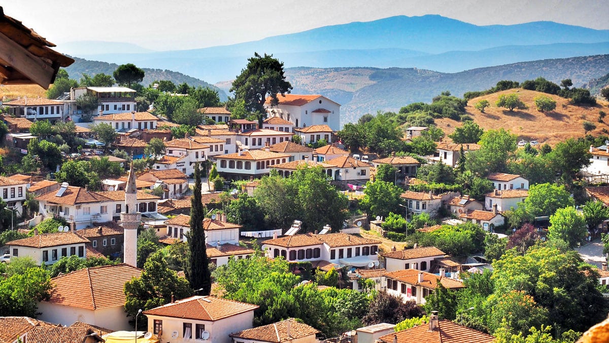 Sirince Koyu Izmir Kapak