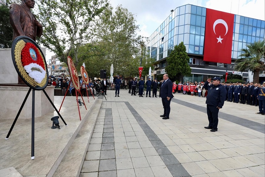 102. Yıl Coşkusu Menderes’i Sardı (2)-1