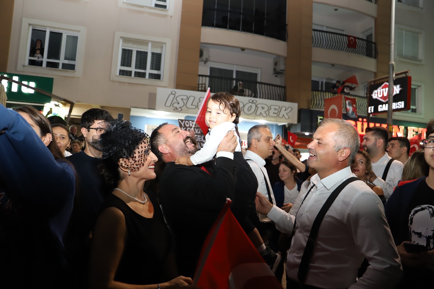 573051283 18430774693099366 8080417931240293183 N (1)