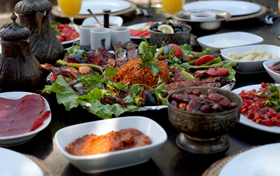 Akşam Yemeğii-1