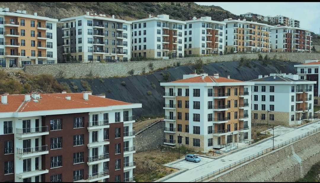 Başkan Saygılı’dan 30 Ekim Depreminin Yıl Dönümünde Anlamlı Mesaj (2)