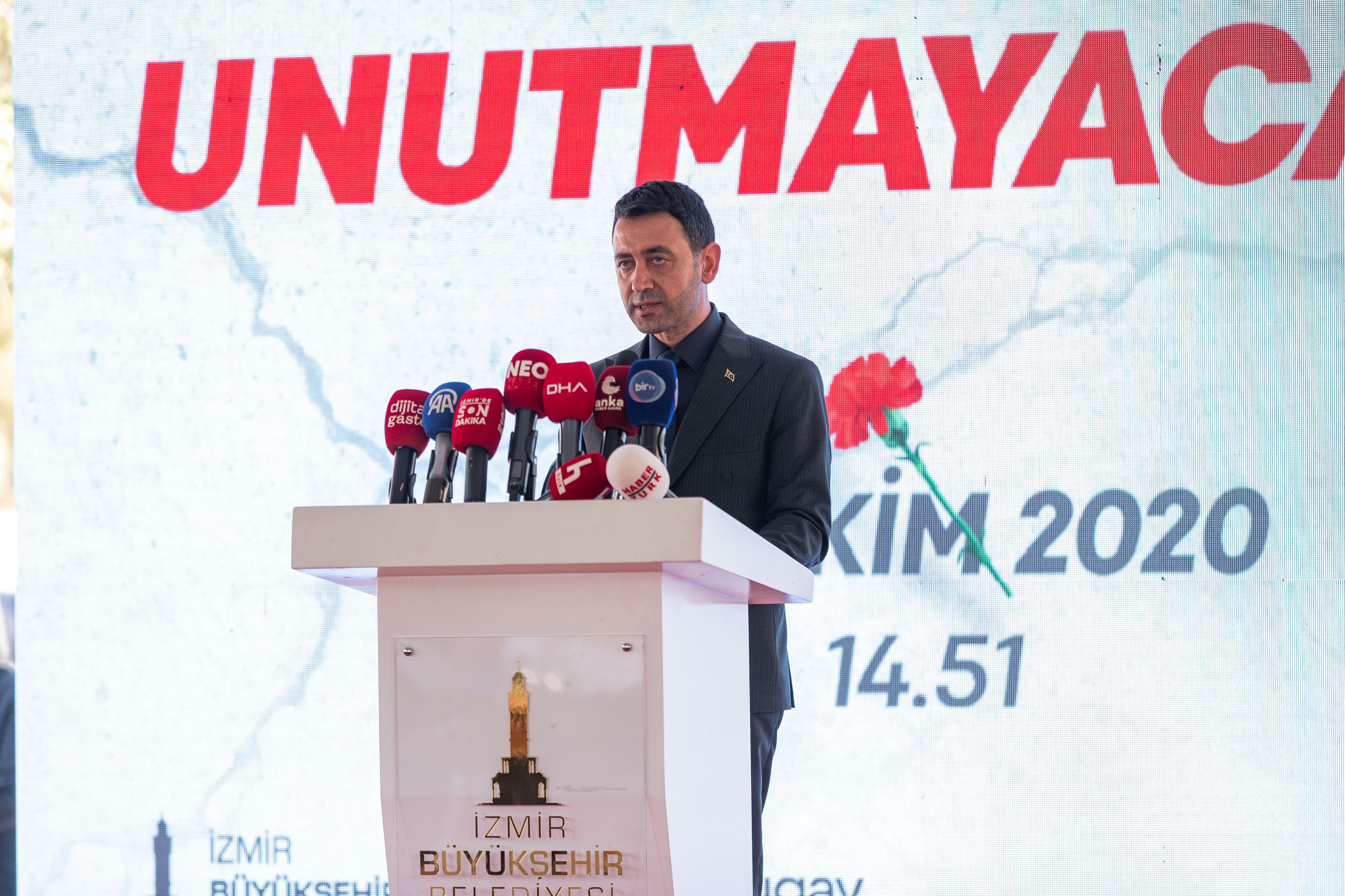 Başkan Tugay 'Depremin Siyaseti Olmaz, Vicdanla Konuşacağız' (2)