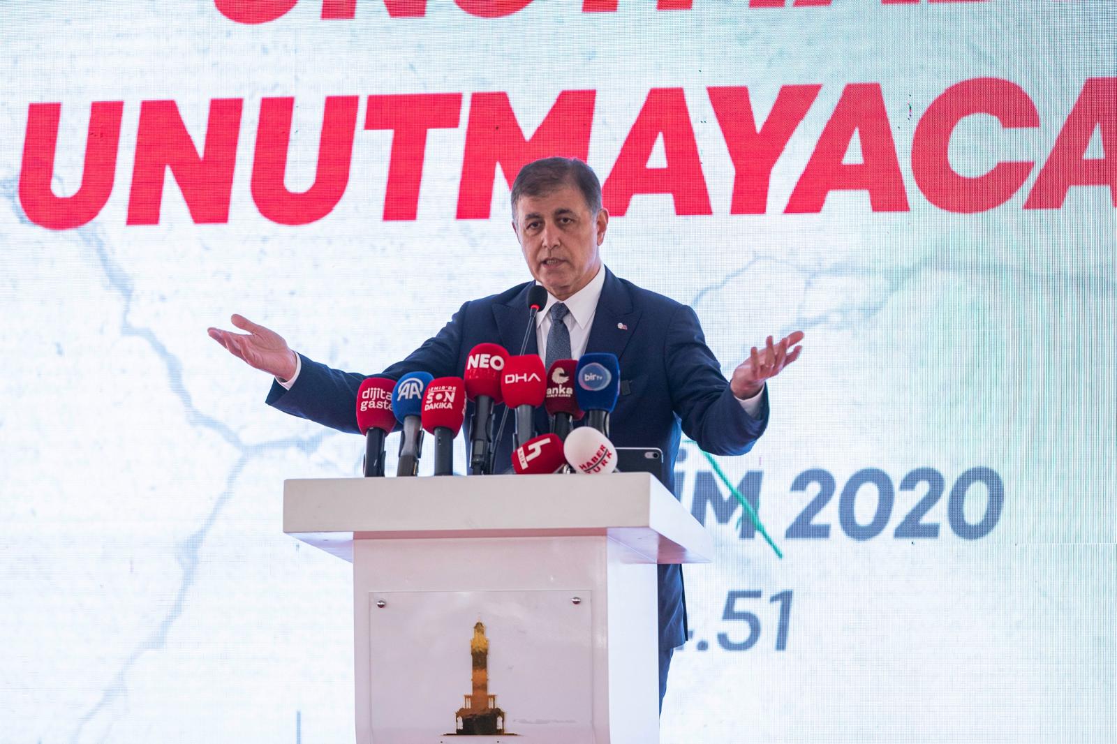 Başkan Tugay 'Depremin Siyaseti Olmaz, Vicdanla Konuşacağız' (5)