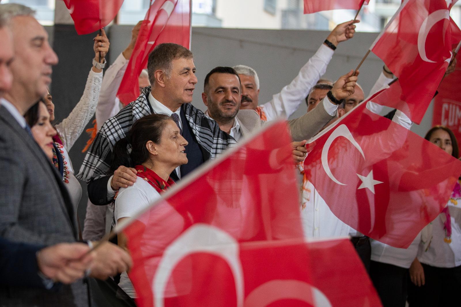 Başkan Tugay, Menemen “Cumhuriyet Her Yerde” Kutlamalarına Katıldı (9)