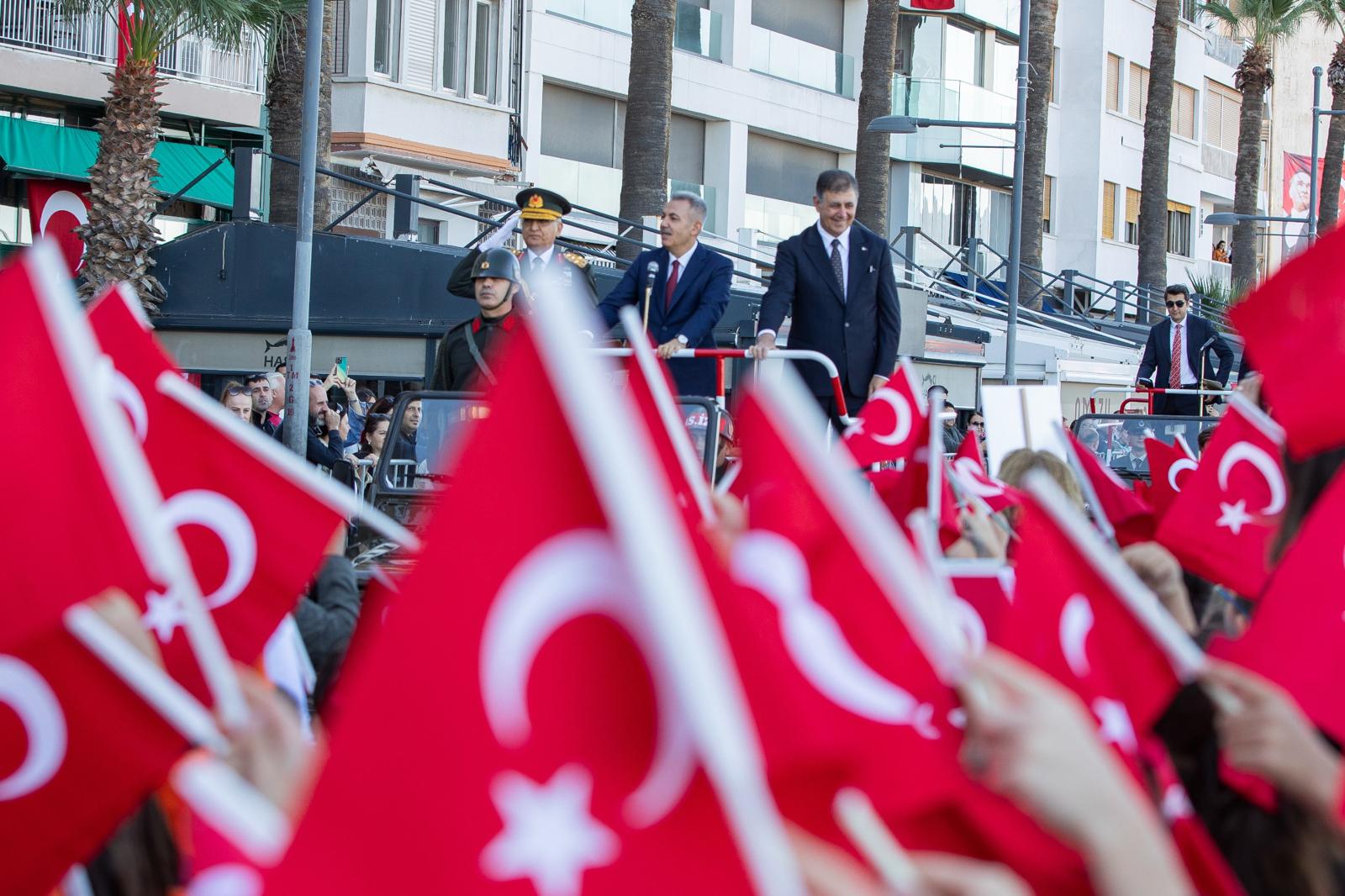 Başkan Tugay’dan 29 Ekim Mesajı 'Kimse Bu Ülkeyi Demokrasiden Uzaklaştıramaz' (12)