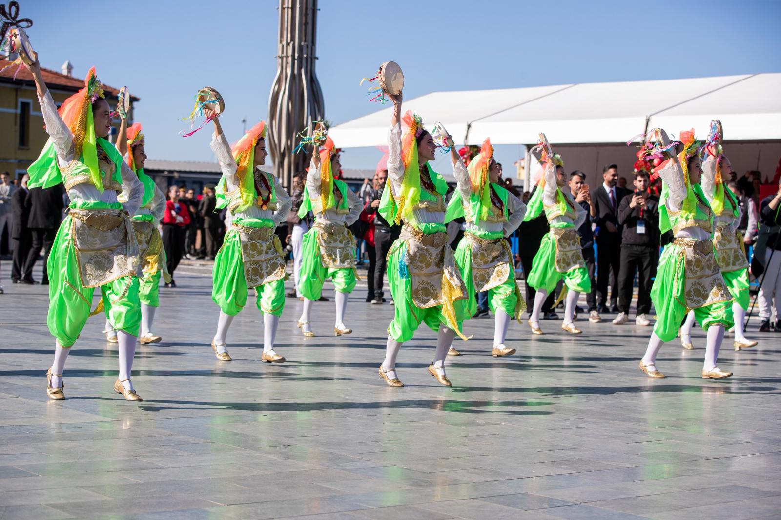 Başkan Tugay’dan 29 Ekim Mesajı 'Kimse Bu Ülkeyi Demokrasiden Uzaklaştıramaz' (17)