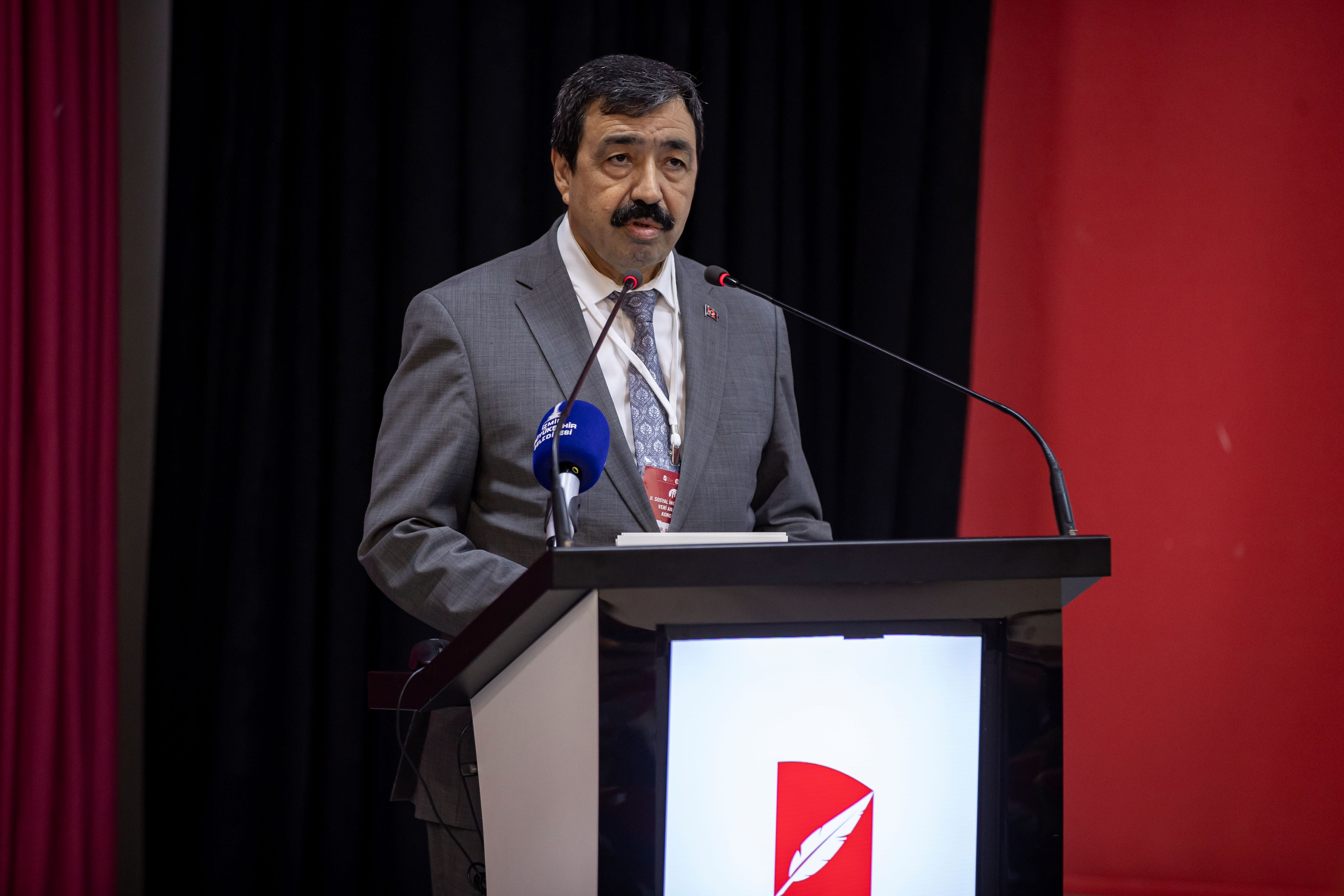 Başkan Tugay’dan Gençlere Çağrı 'İnovasyonun Merkezinde Olun' (2)
