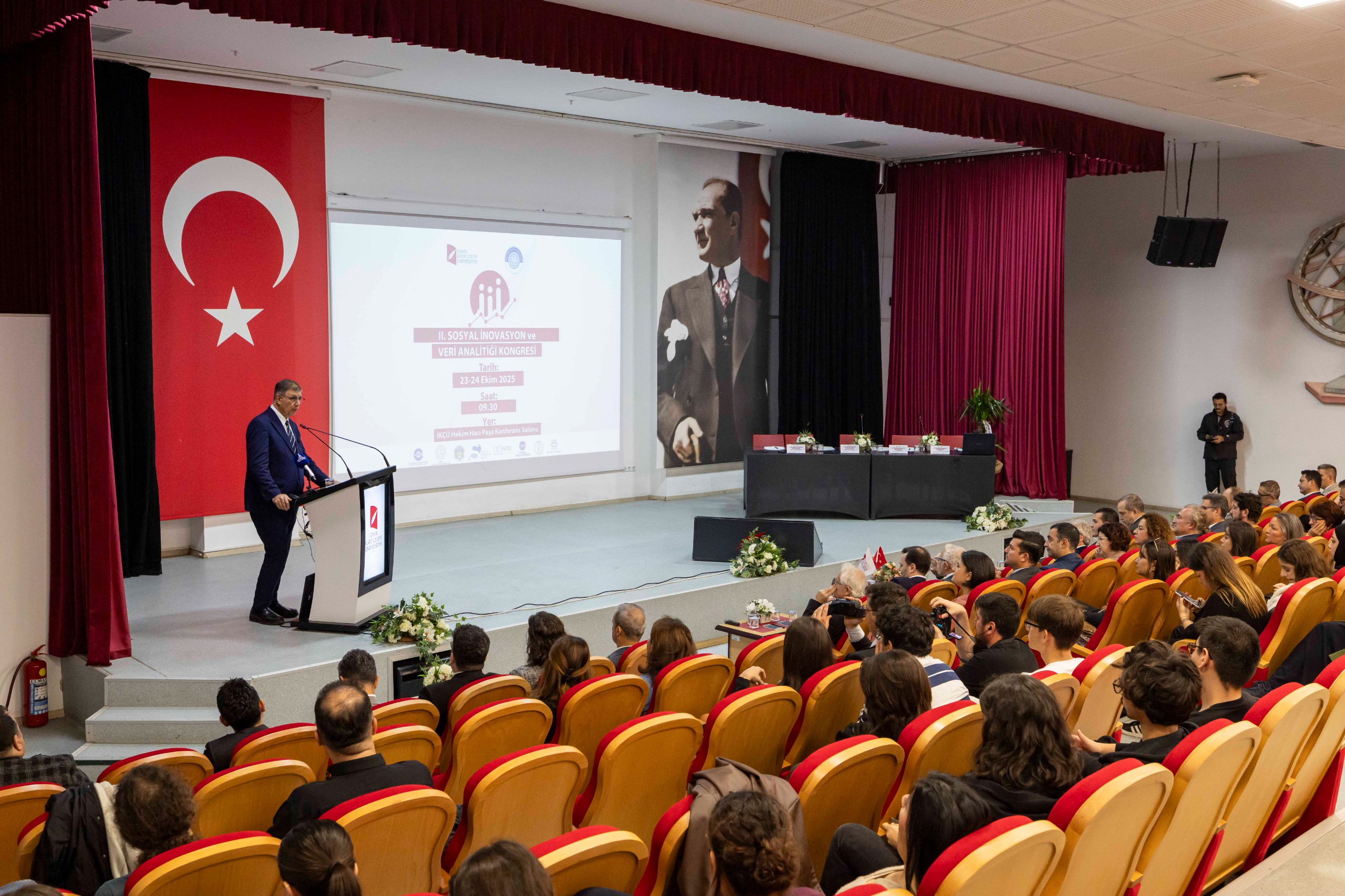Başkan Tugay’dan Gençlere Çağrı 'İnovasyonun Merkezinde Olun' (6)
