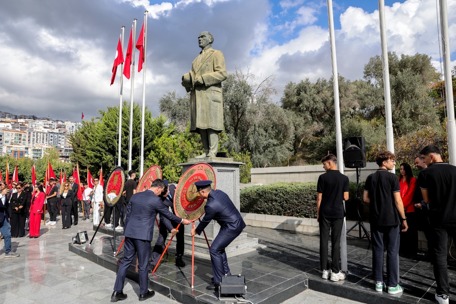 Bayraklı’da 29 Ekim Coşkusu Cumhuriyet’in 102. Yılı Kutlandı (8)