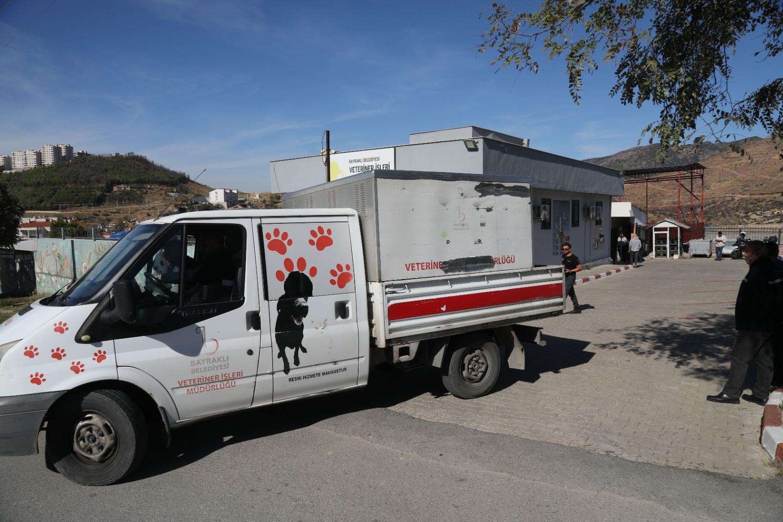 Bayraklı’da Nefes Kesen Tatbikat Hayvanlar Saniyeler Içinde Tahliye Edildi (9)